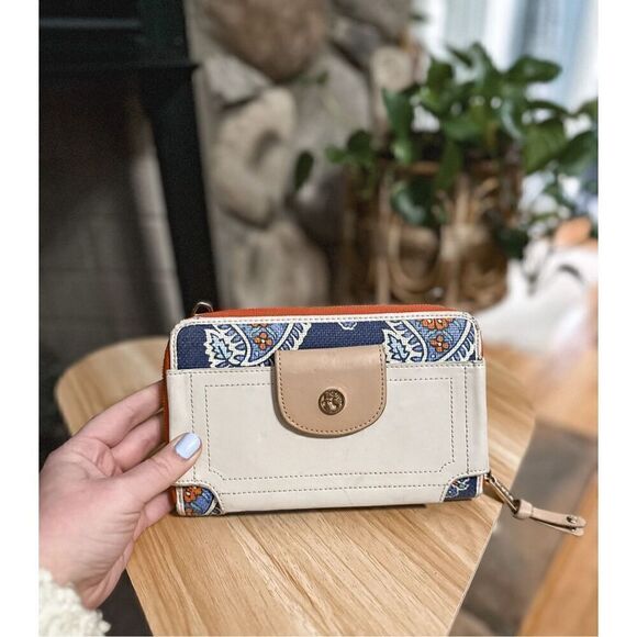 Spartina Crossbody  - Picture 14 of 14